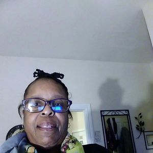 Meet your Posher, Adriana